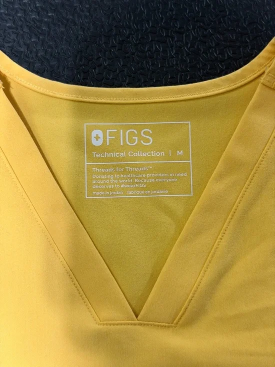 Figs  Scrubs in Yellow - Picture 5 of 6